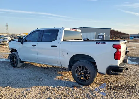 2024 Chevrolet Silverado K1500 Trail Boss Custom z USA, uszkodzony, nr VIN 3GCUDCED7RG154698